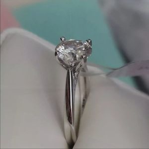 14k White Gold 2Ct Moissanite Diamond Ring RETAIL $3,500